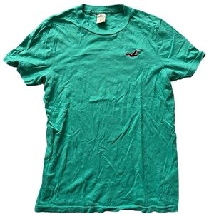 Hollister Men’s Green Tee in Size Large